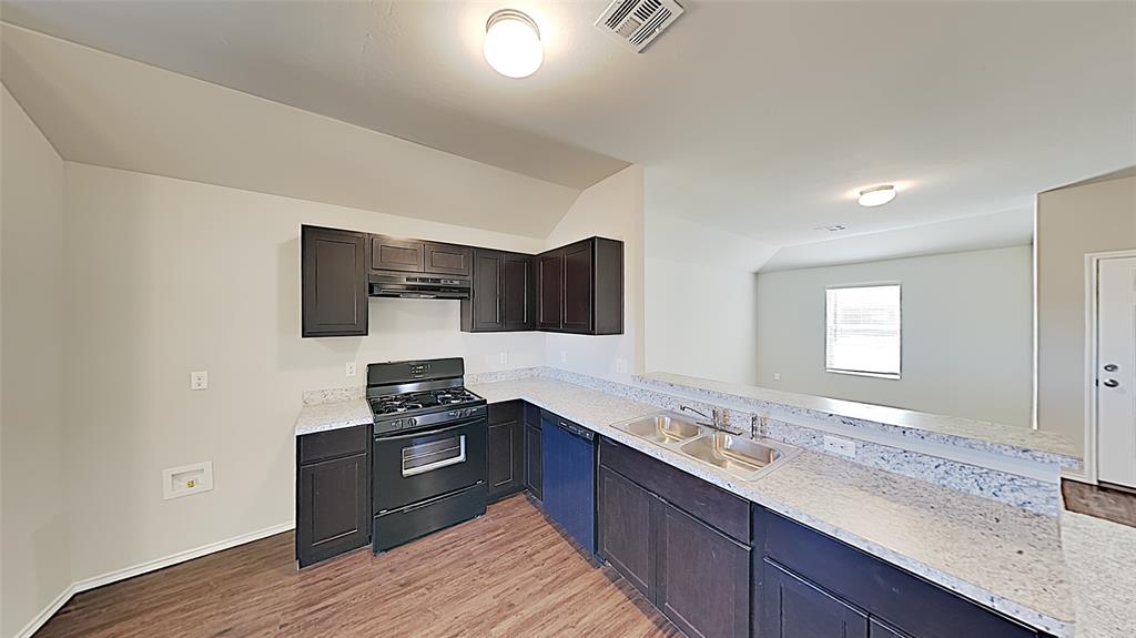 10705 Sw 23rd Terrace Property Photo 5