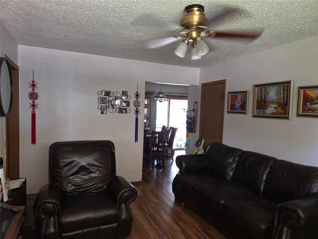 4704 Se 50th Street Property Photo 3