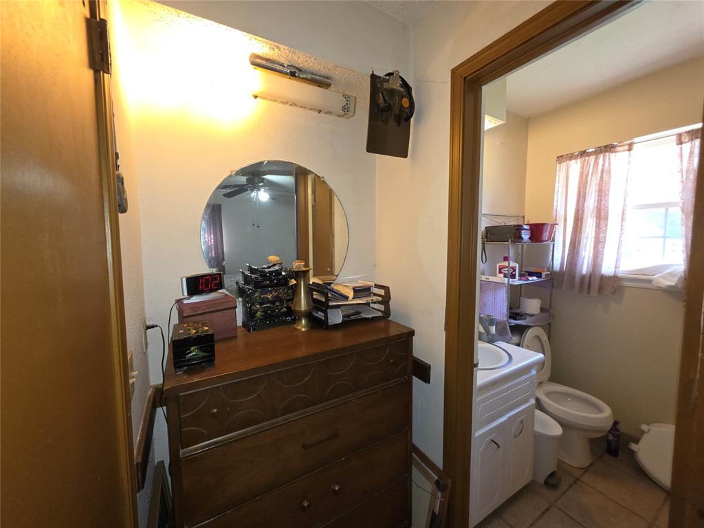 4704 Se 50th Street Property Photo 11