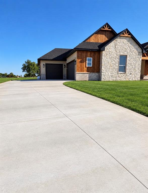 2434 Wolf Creek Bend Property Photo 5