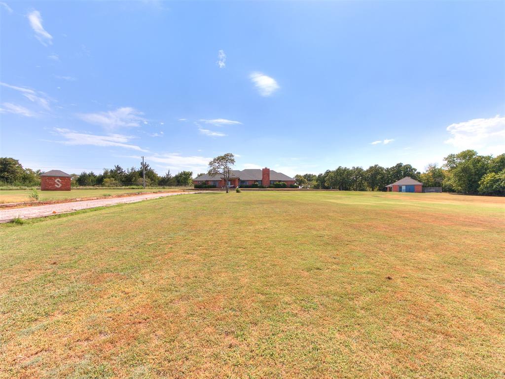 3150 Rolling Hills Drive Property Photo 4