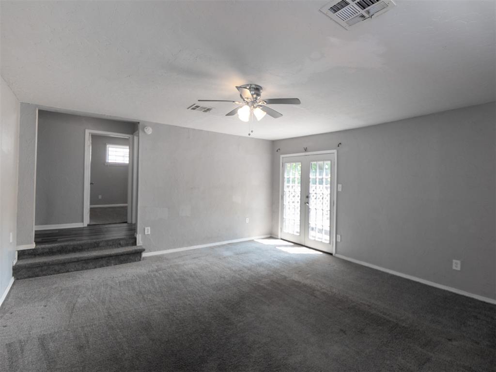 220 W Jacobs Drive Property Photo 18