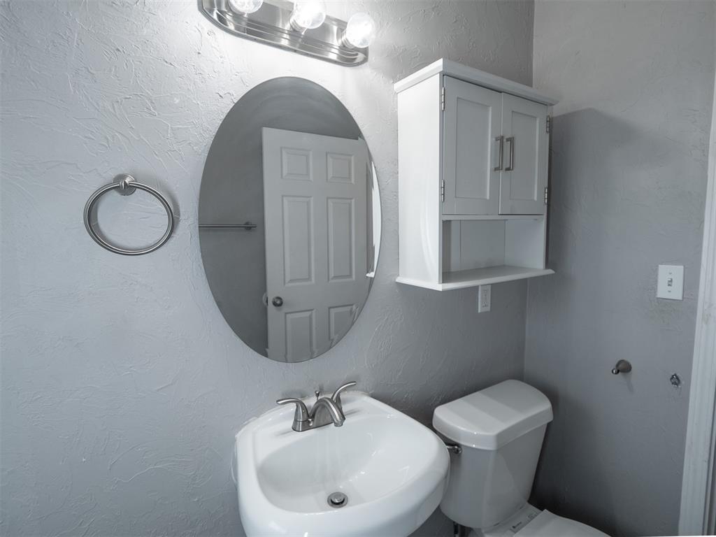 220 W Jacobs Drive Property Photo 27