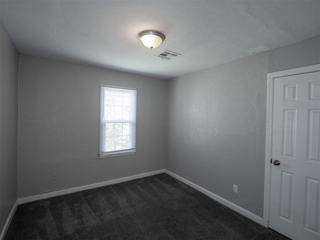 220 W Jacobs Drive Property Photo 28