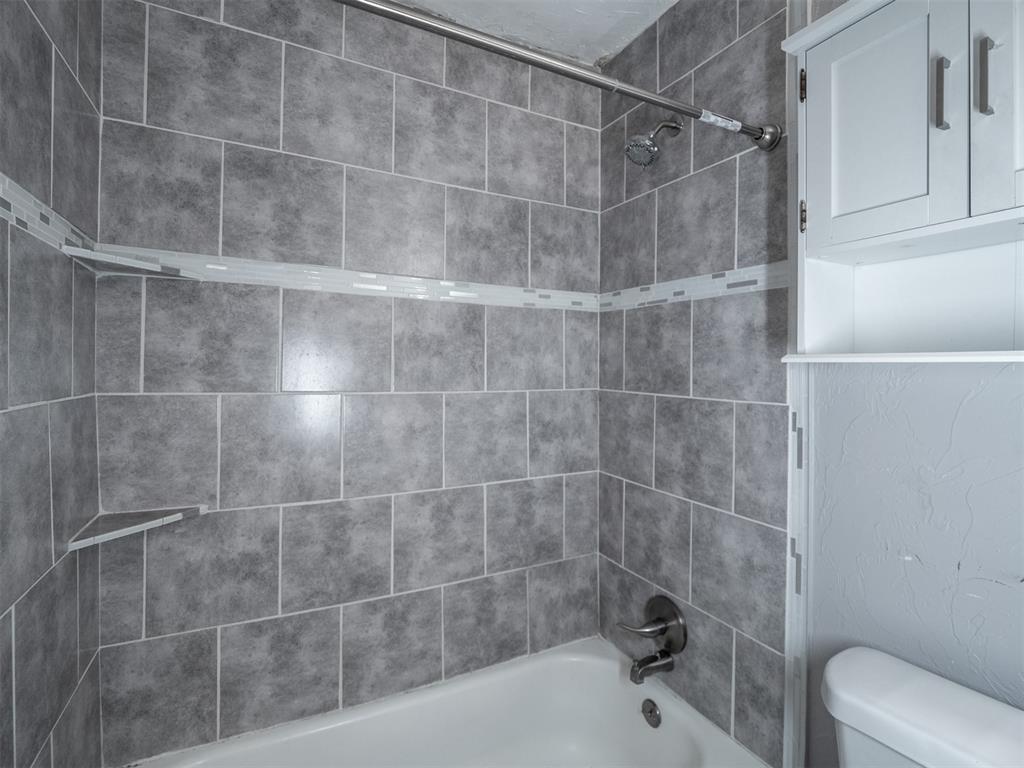 220 W Jacobs Drive Property Photo 33