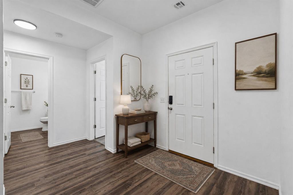 11701 Nw 135th Street Property Photo 6