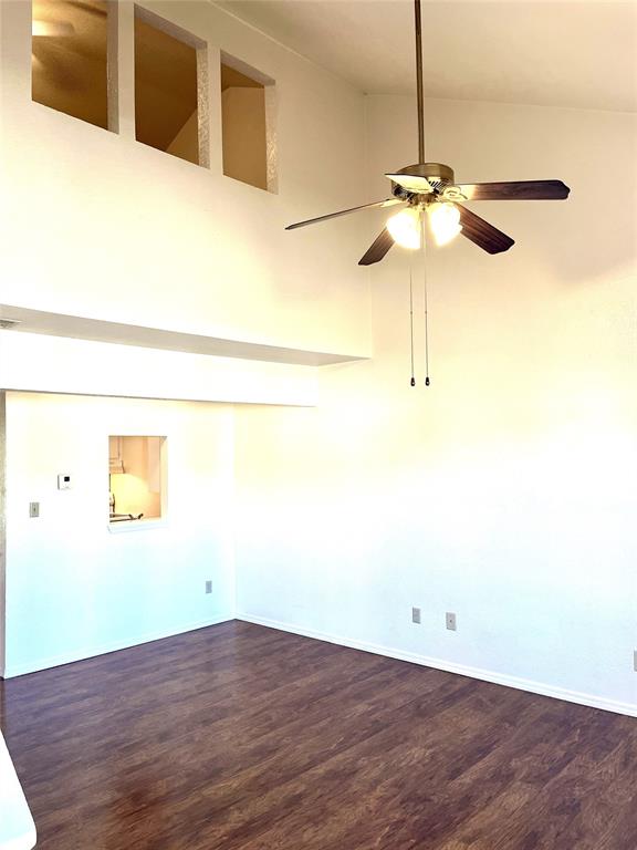 1901 E Lindsey Street 18b Property Photo 3