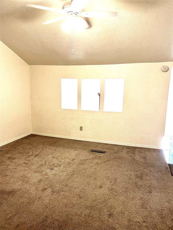 1901 E Lindsey Street 18b Property Photo 13