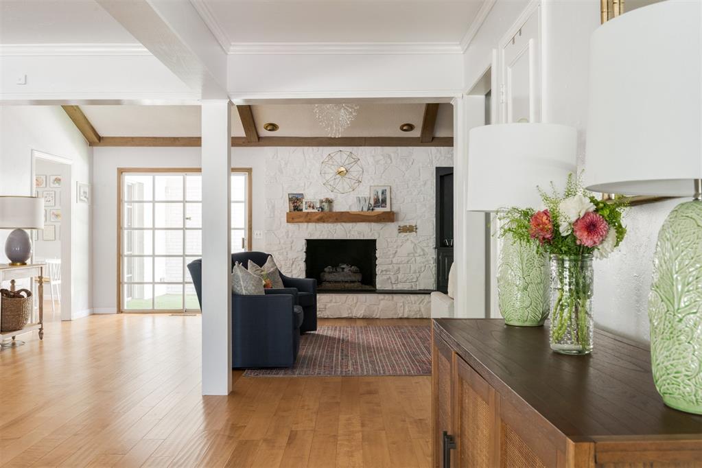 10933 Maple Grove Property Photo 7