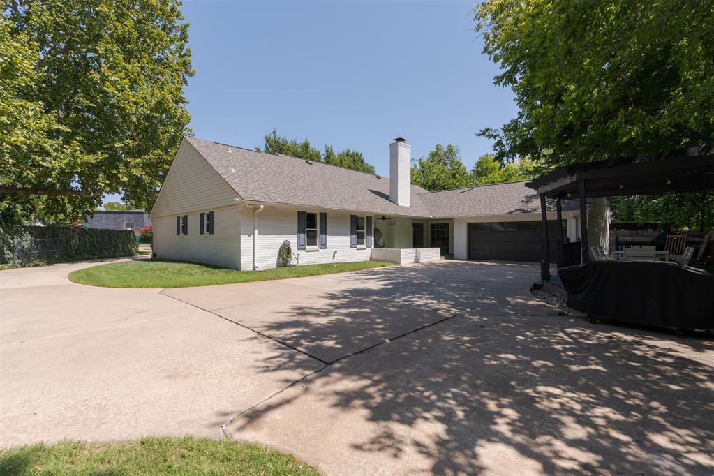 10933 Maple Grove Property Photo 45
