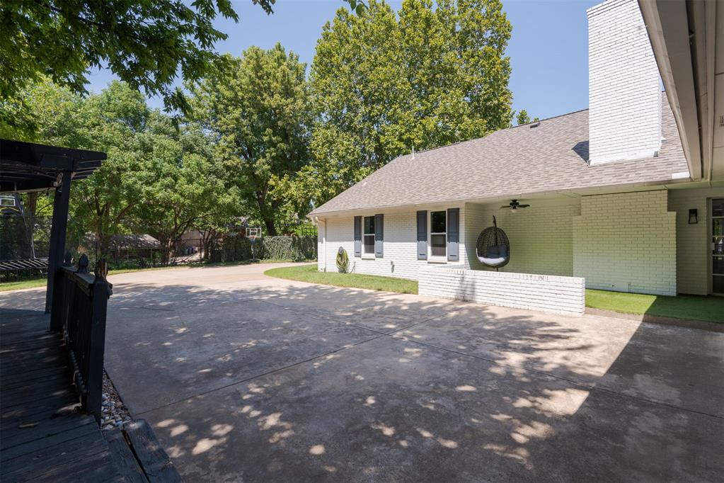 10933 Maple Grove Property Photo 46