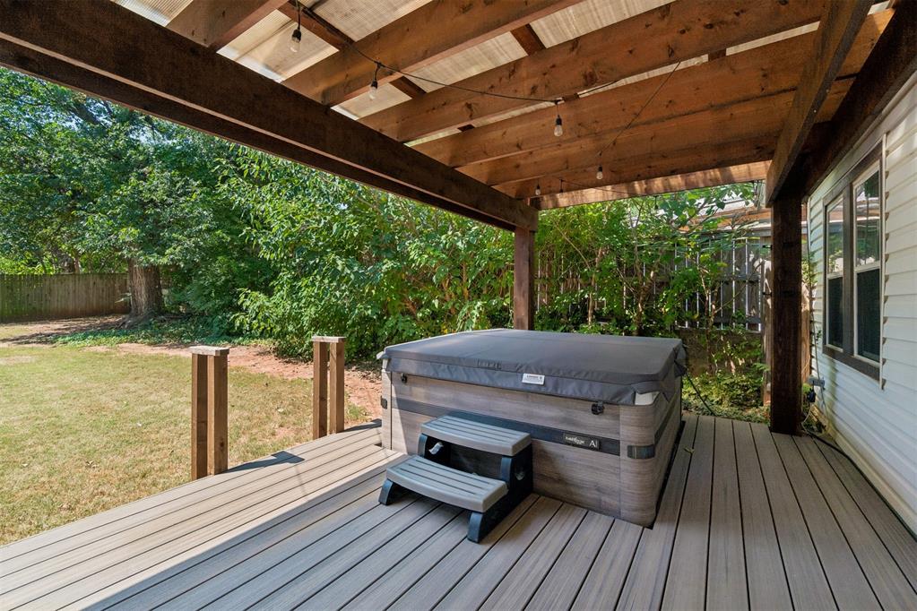 1012 W Hill Street Property Photo 41