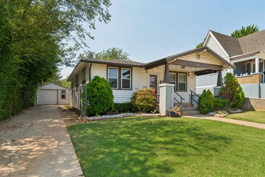 1012 W Hill Street Property Photo 47