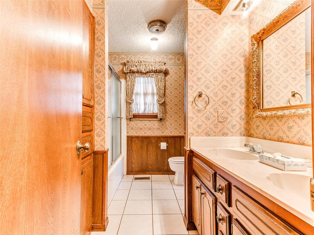904 Park Place Property Photo 35