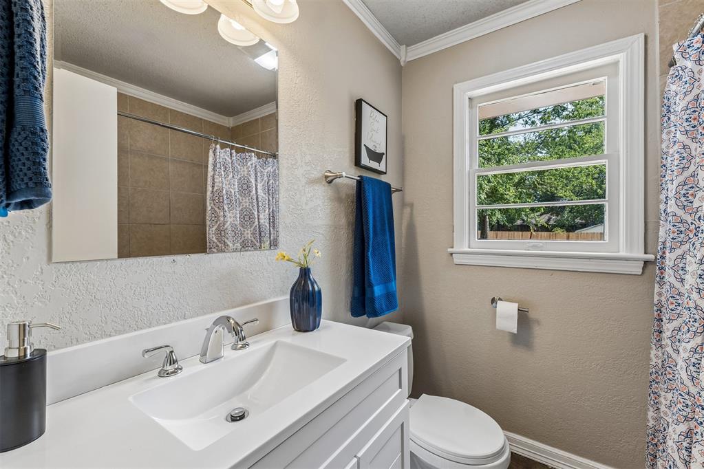 1728 Andover Court Property Photo 30