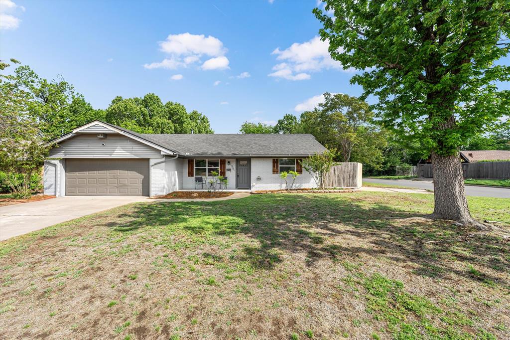 1501 Carlton Way Property Photo 13