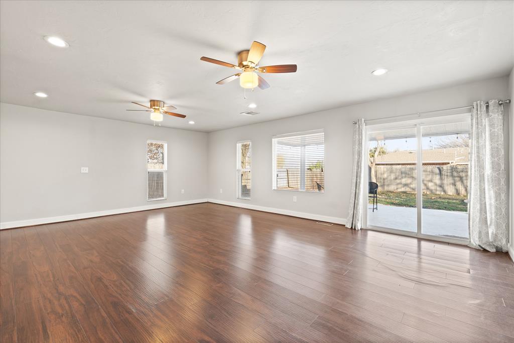 1501 Carlton Way Property Photo 17