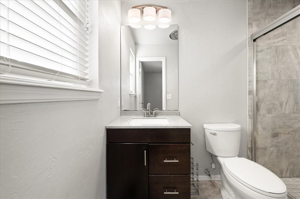 1501 Carlton Way Property Photo 20