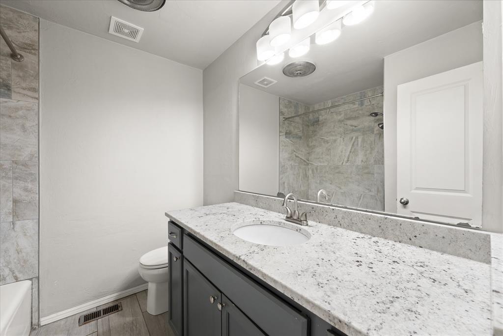 1501 Carlton Way Property Photo 23