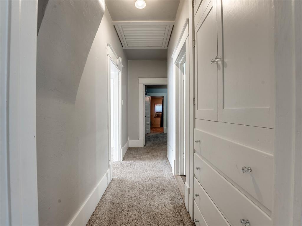 717 E Logan Avenue Property Photo 19