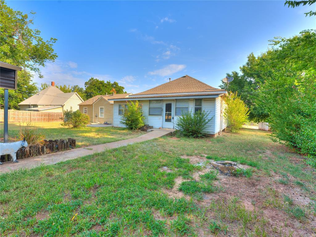 717 E Logan Avenue Property Photo 29