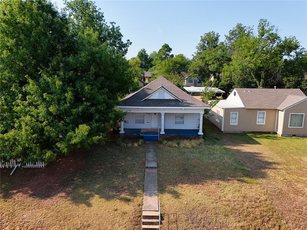 717 E Logan Avenue Property Photo 45