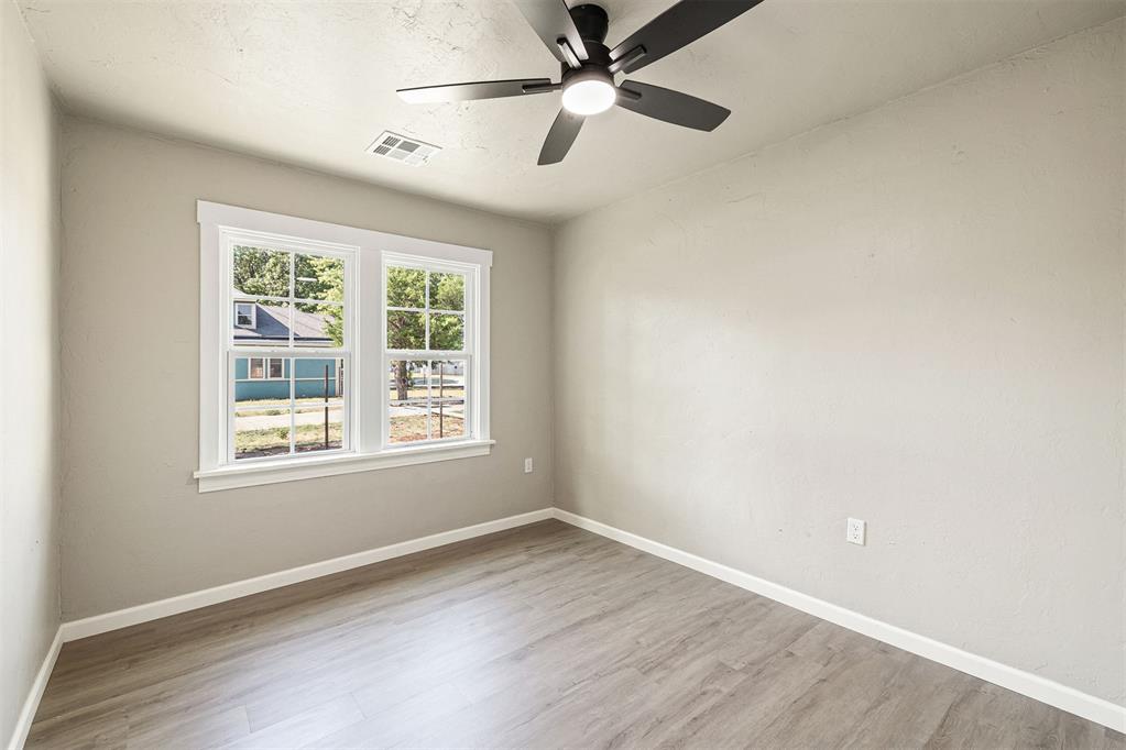 220 N M Avenue Property Photo 20