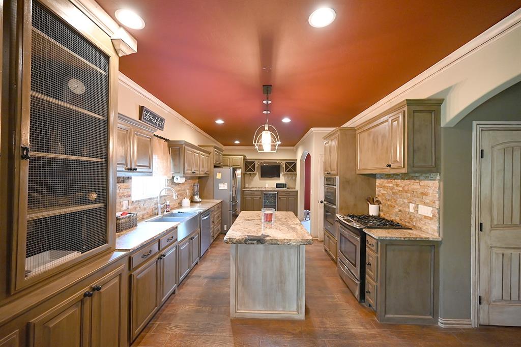 5701 N Hunters Ridge Property Photo 4