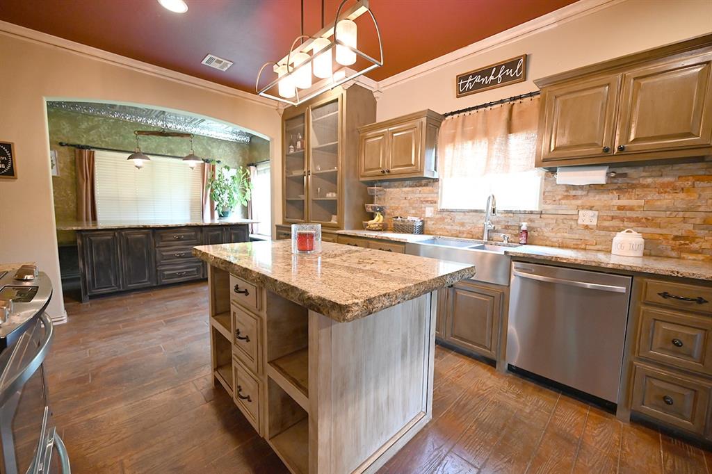 5701 N Hunters Ridge Property Photo 6