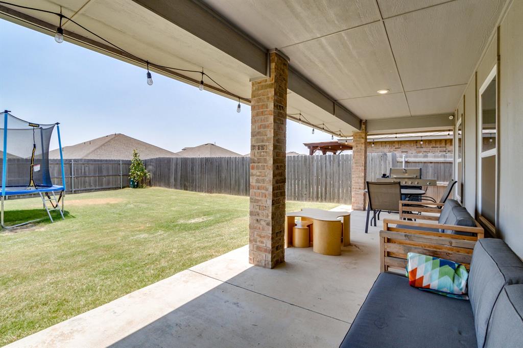 8600 Nw 77th Place Property Photo 16