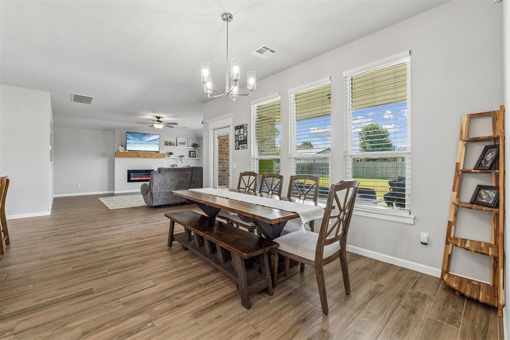 512 Cantebury Drive Property Photo 13