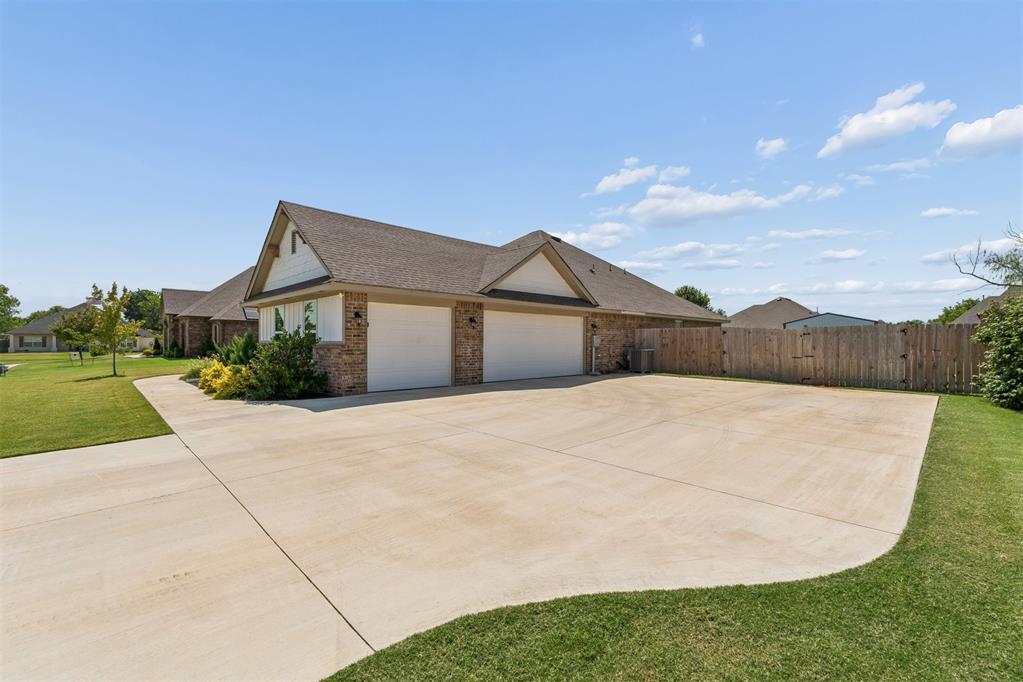 512 Cantebury Drive Property Photo 31