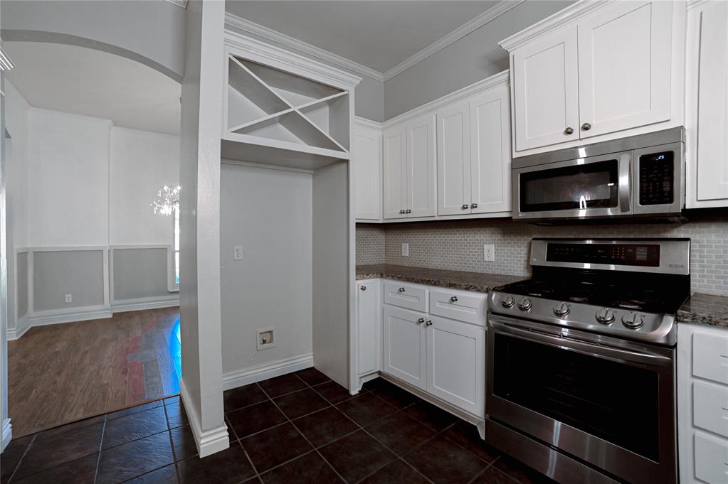 21574 Lake Shadows Drive Property Photo 13