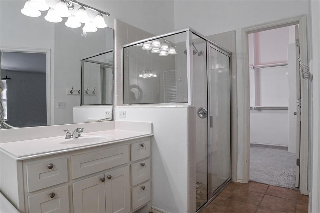 21574 Lake Shadows Drive Property Photo 19
