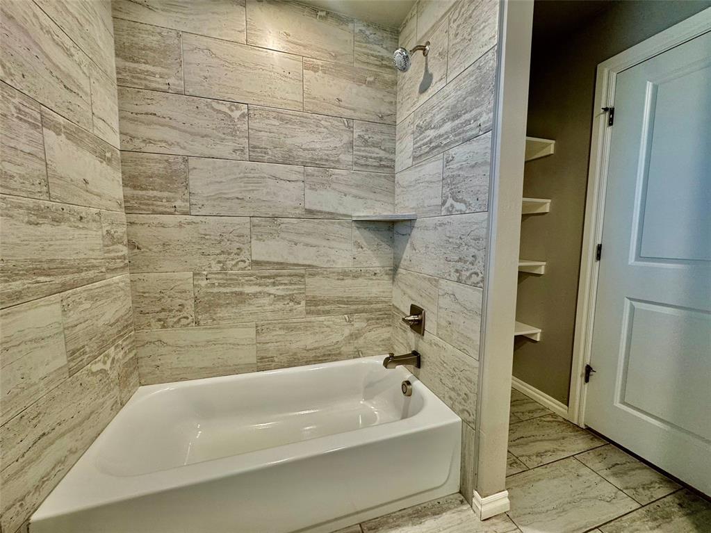 9005 Poppey Place Property Photo 37