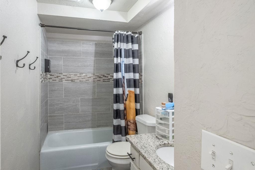 728 Miller Drive Property Photo 28