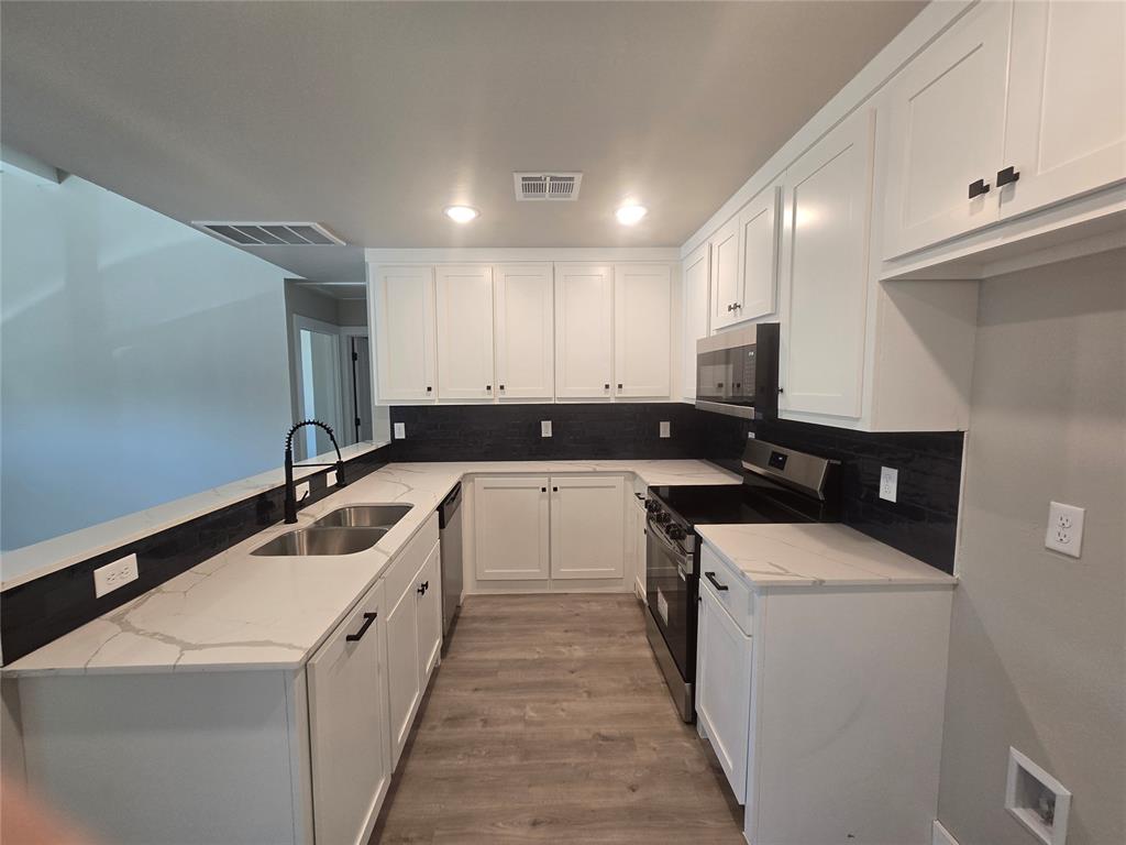 1312 E Margaret Street Property Photo 5