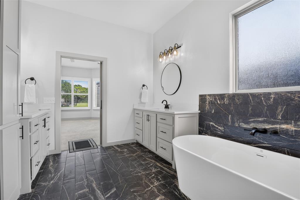 2580 Hayfield Way Property Photo 18