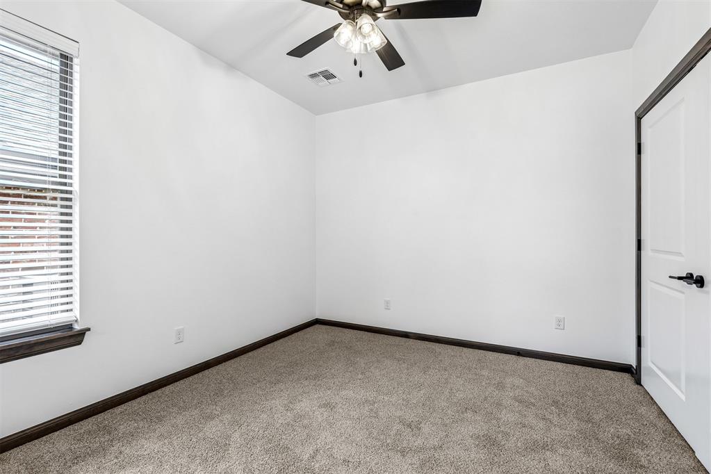 209 Nw Pine Avenue Property Photo 19