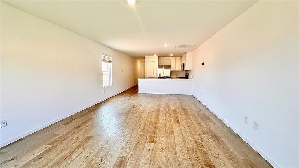 20404 Mule Deer Drive Property Photo 6