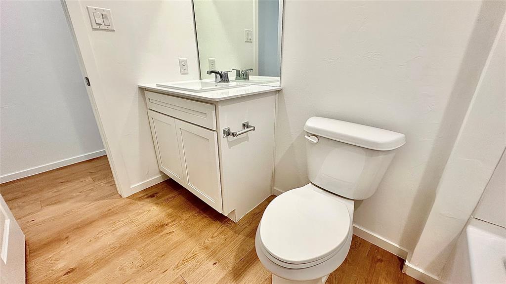20404 Mule Deer Drive Property Photo 14