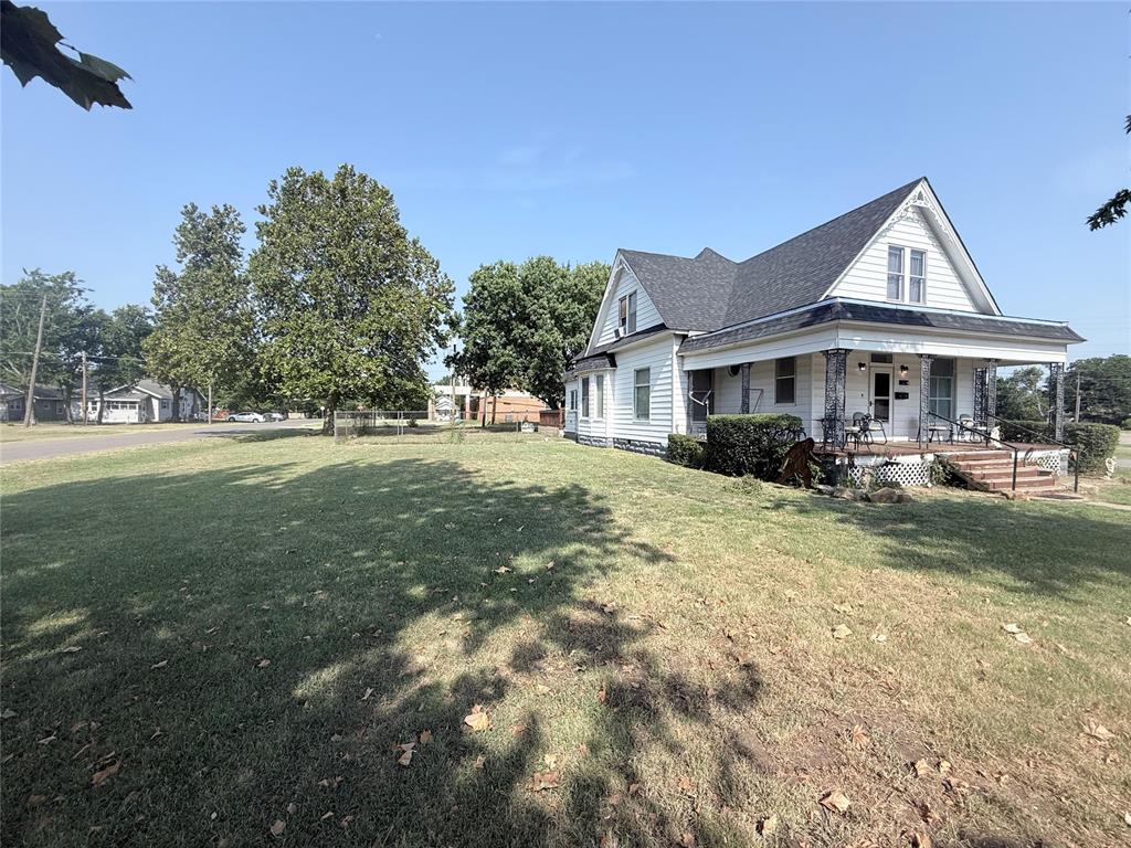 1242738 Property Photo 2