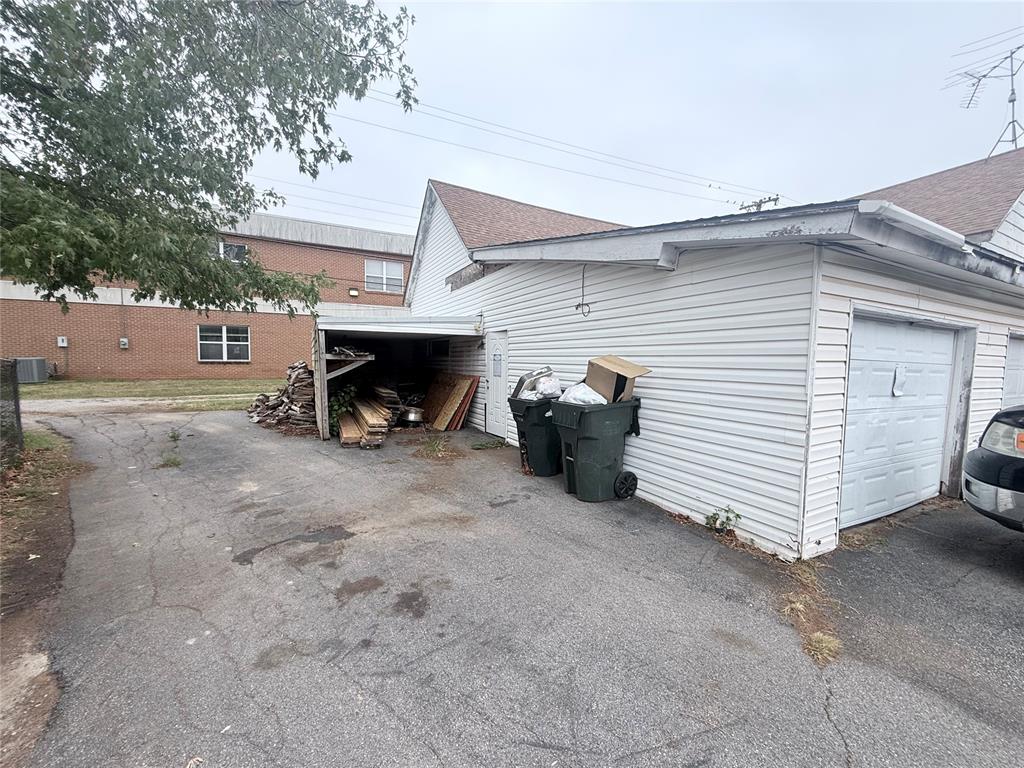 1242738 Property Photo 6