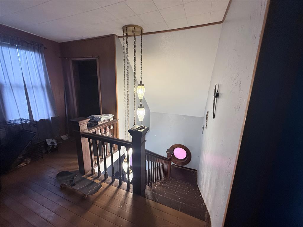 1242738 Property Photo 10