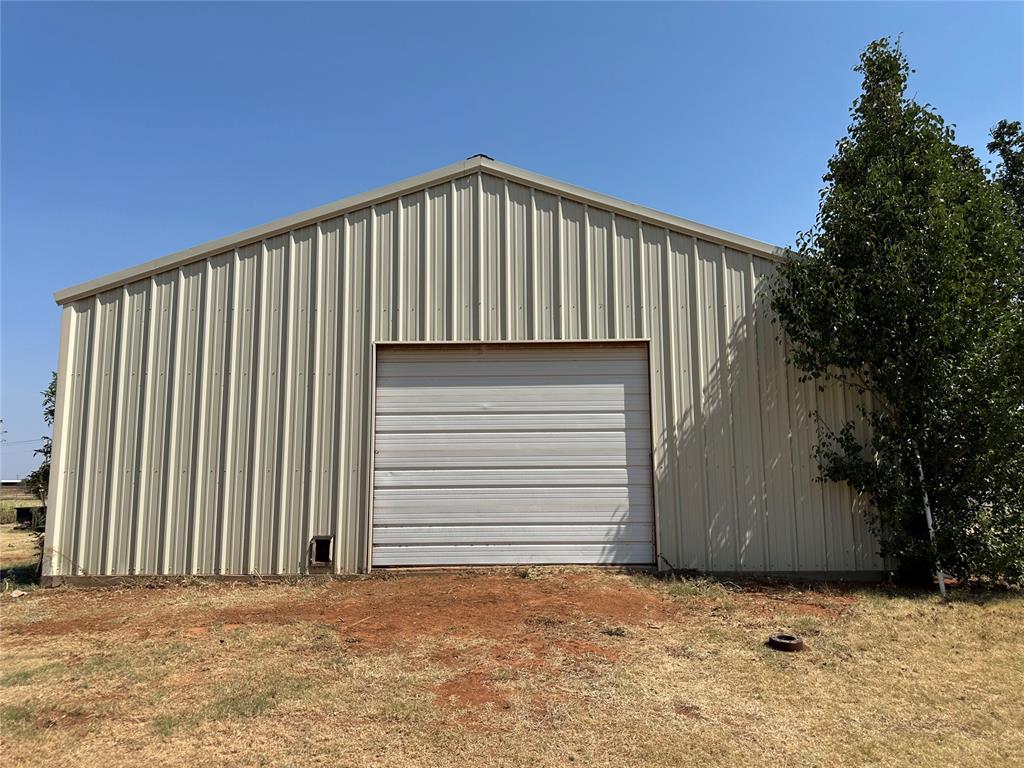 1911 Van Buren Avenue Property Photo 3