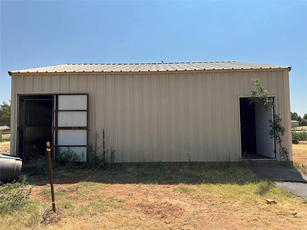1911 Van Buren Avenue Property Photo 14