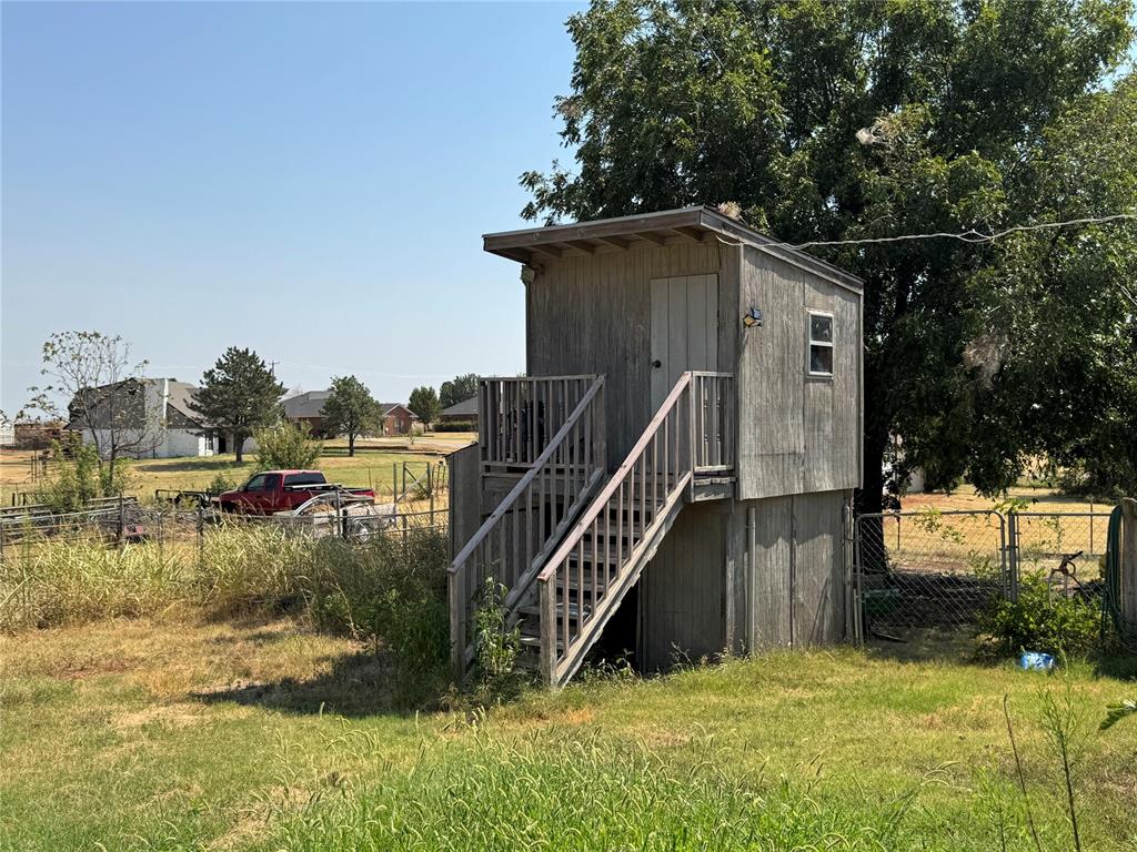 1911 Van Buren Avenue Property Photo 23