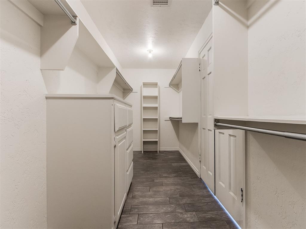3621 N Chestnut Ridge Road Property Photo 26