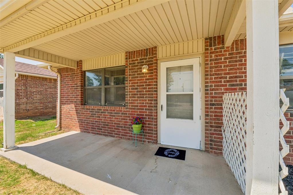 309 W Garrett Street Property Photo 4