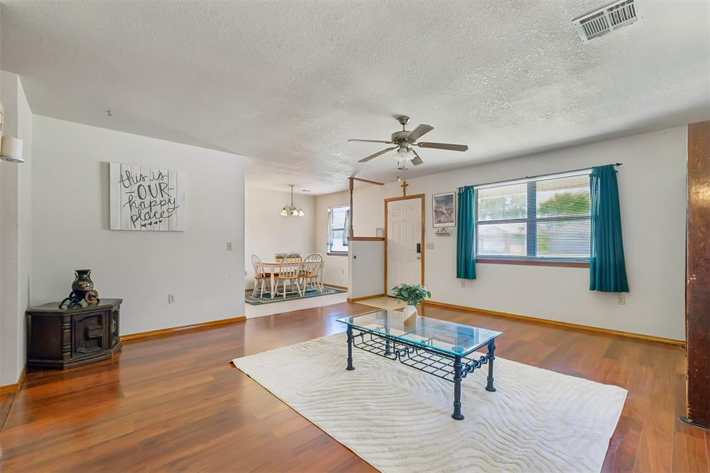 309 W Garrett Street Property Photo 5